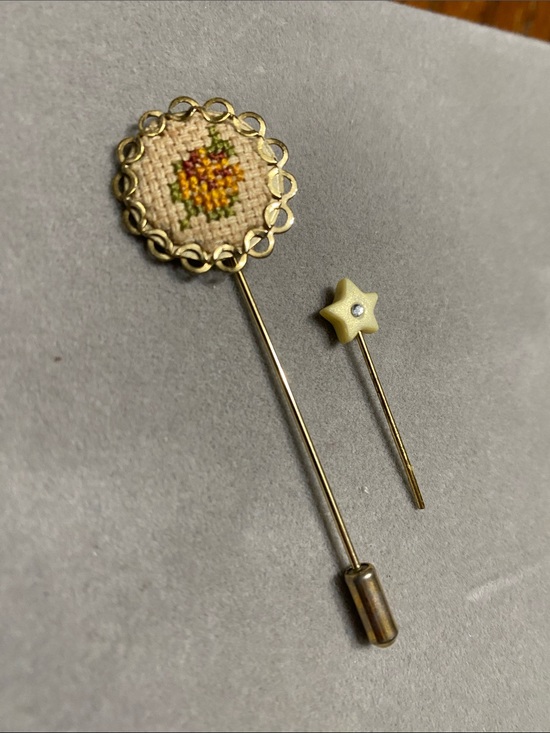 Jewelry - Gold-Tone Floral Embroidered Stick Pin and Star Accent Pin